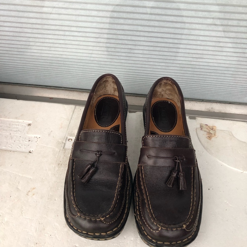 Born Women’s Brown Leather Suede Tassel Slip On Loafers Flats Shoes Size 6.5 - Picture 4 of 12